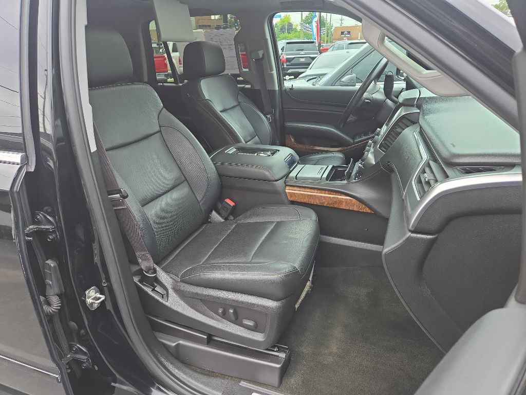 2016 Chevrolet Tahoe Image 12