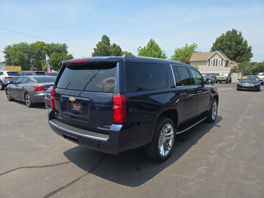 2020 Chevrolet Suburban Image 5