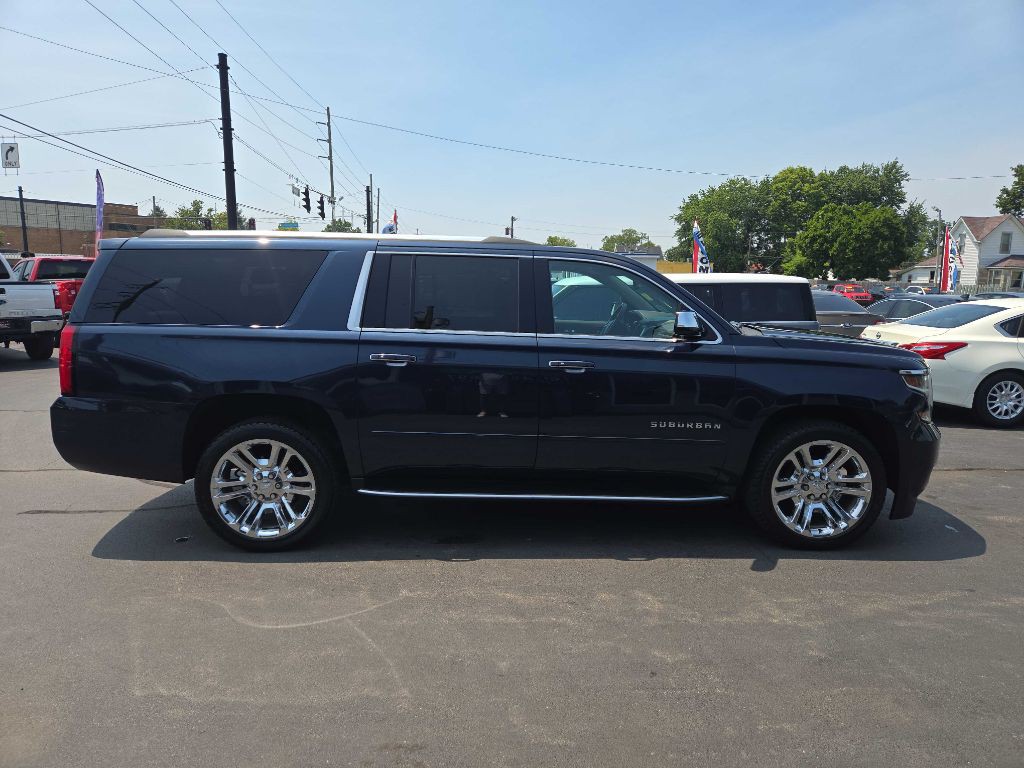 2020 Chevrolet Suburban Image 6