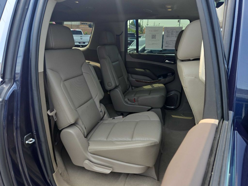 2020 Chevrolet Suburban Image 14