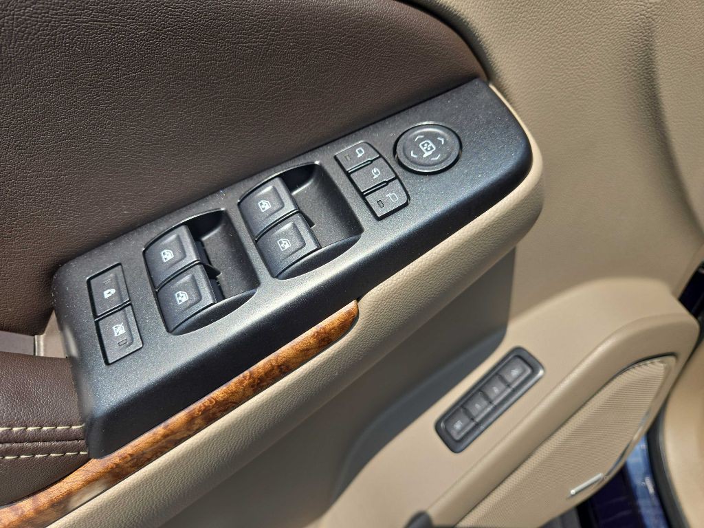 2020 Chevrolet Suburban Image 39
