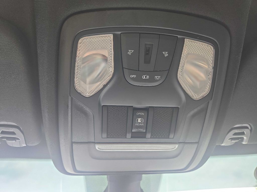 2021 RAM 1500 Image 31