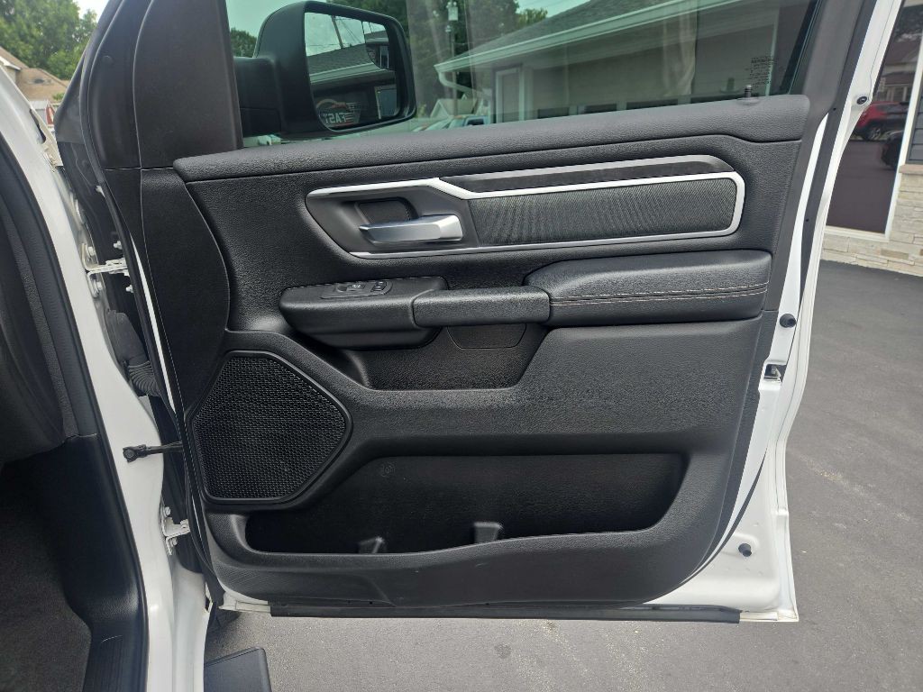 2021 RAM 1500 Image 36