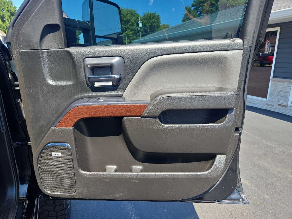 2016 GMC Sierra Image 32