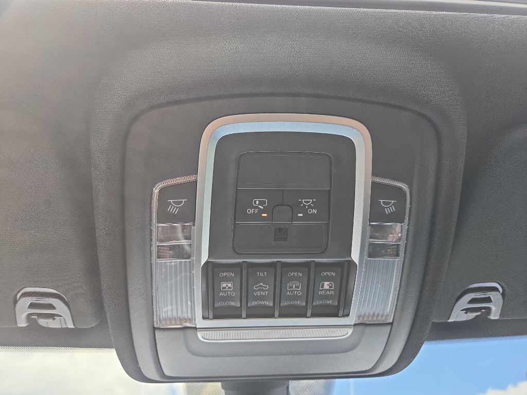 2020 RAM 1500 Image 32