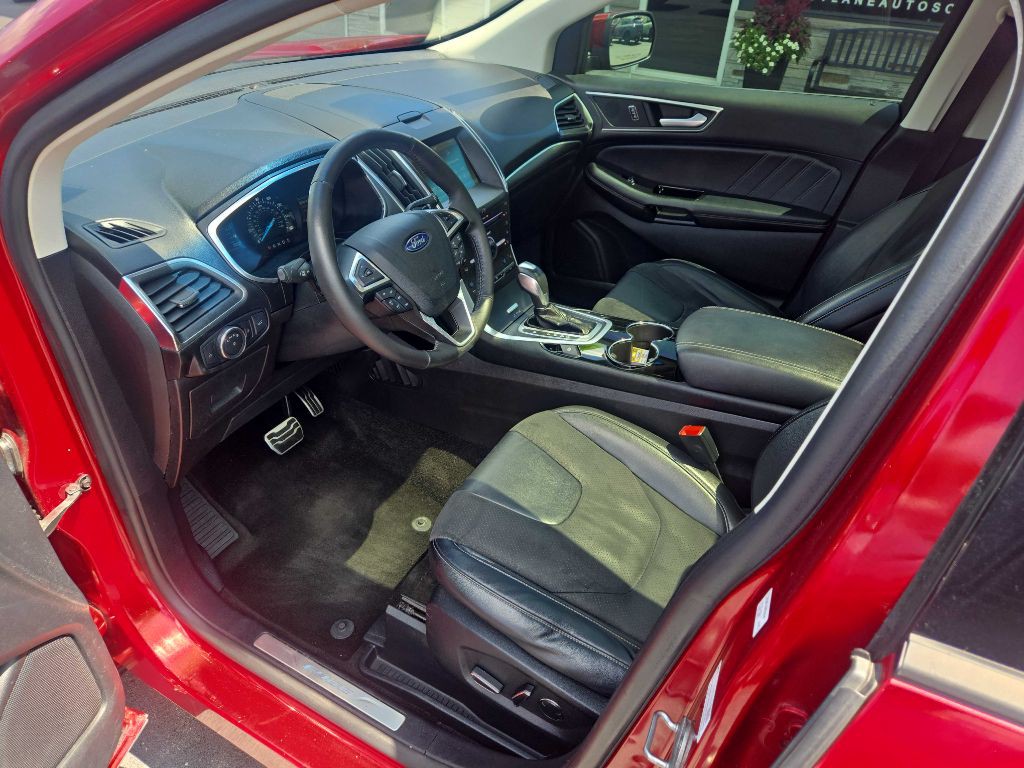 2015 Ford Edge Image 9