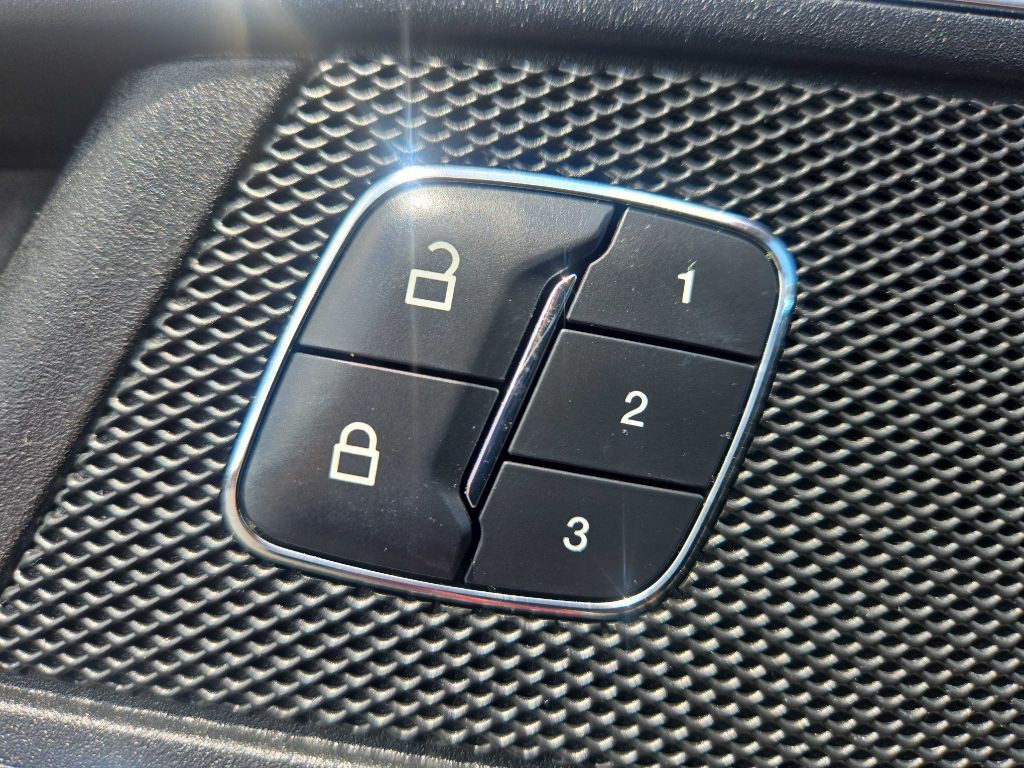 2015 Ford Edge Image 32