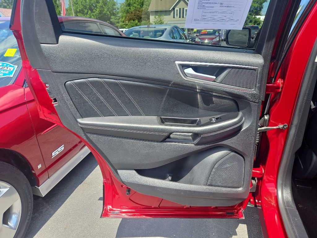 2015 Ford Edge Image 37