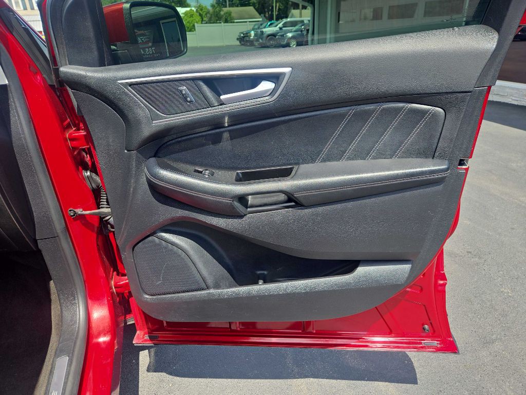 2015 Ford Edge Image 38