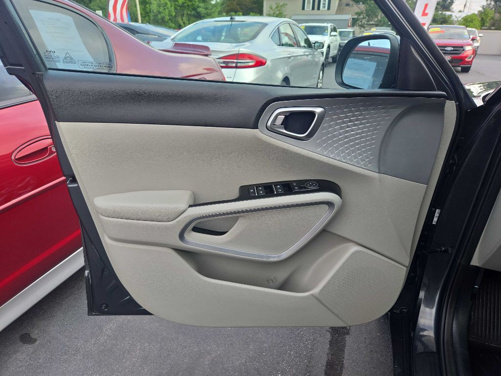 2025 Kia Soul Image 26