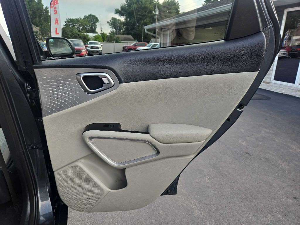 2025 Kia Soul Image 29