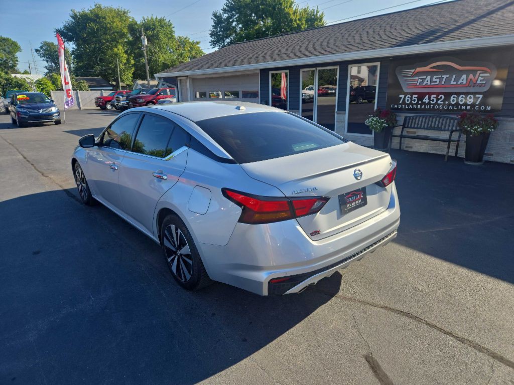 2019 Nissan Altima Image 3