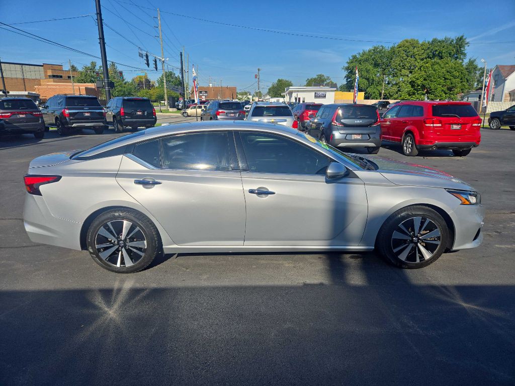 2019 Nissan Altima Image 6