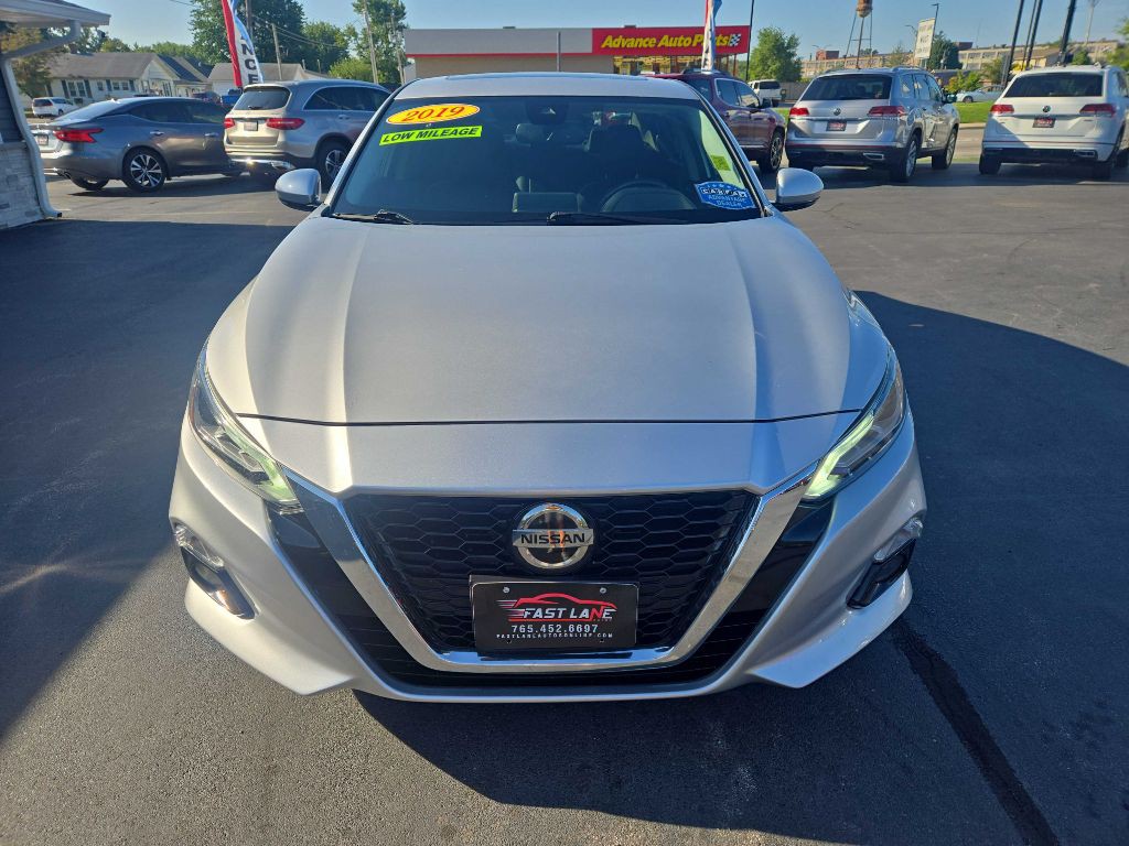 2019 Nissan Altima Image 8