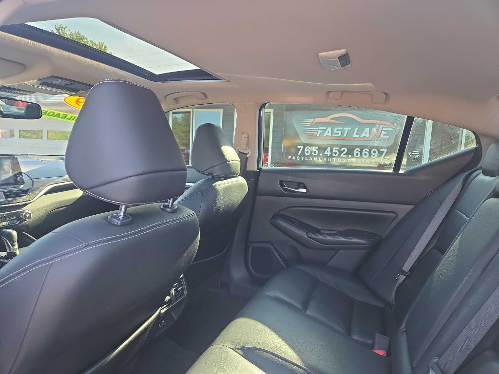 2019 Nissan Altima Image 9