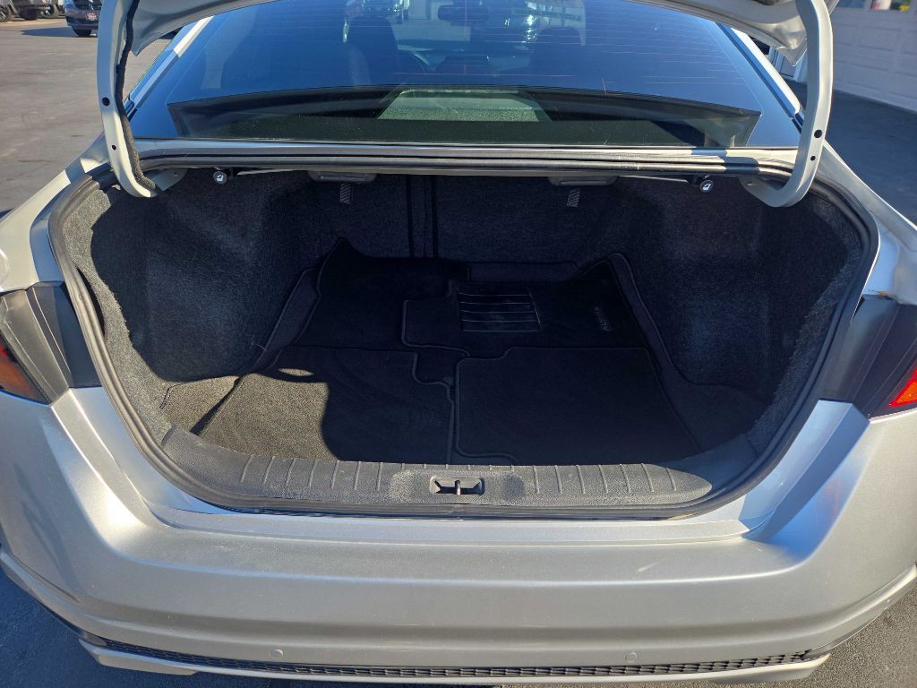 2019 Nissan Altima Image 15