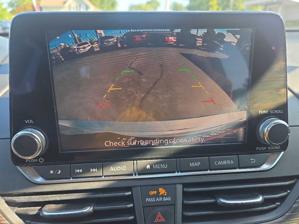 2019 Nissan Altima Image 26