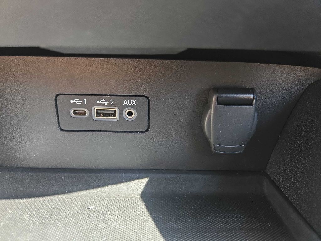 2019 Nissan Altima Image 28