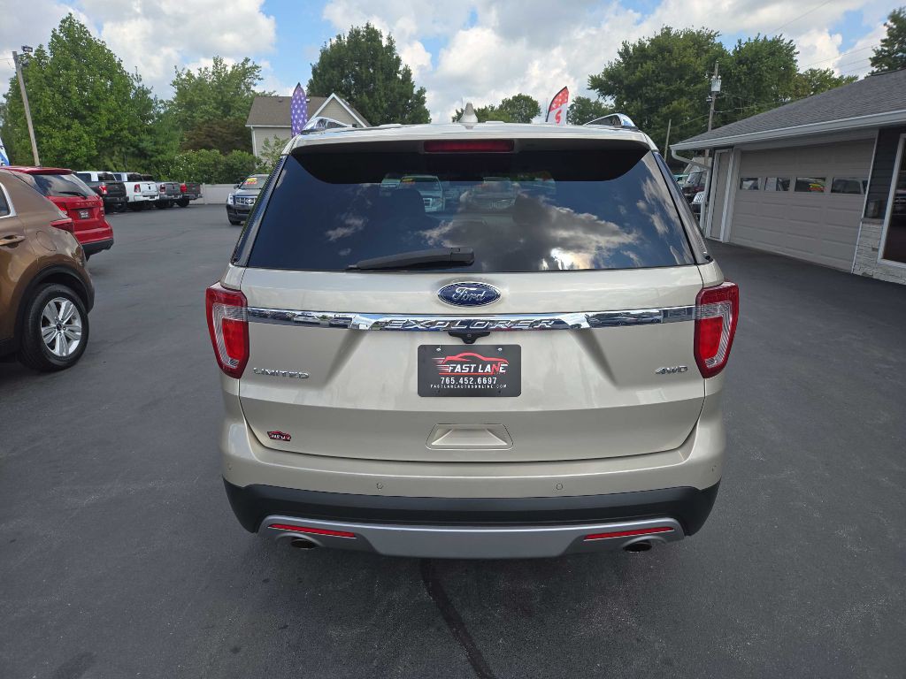 2017 Ford Explorer Image 4