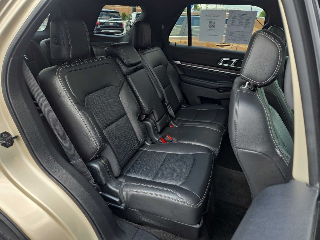 2017 Ford Explorer Image 14