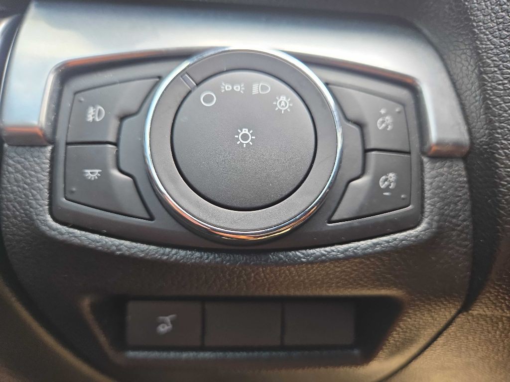 2017 Ford Explorer Image 22