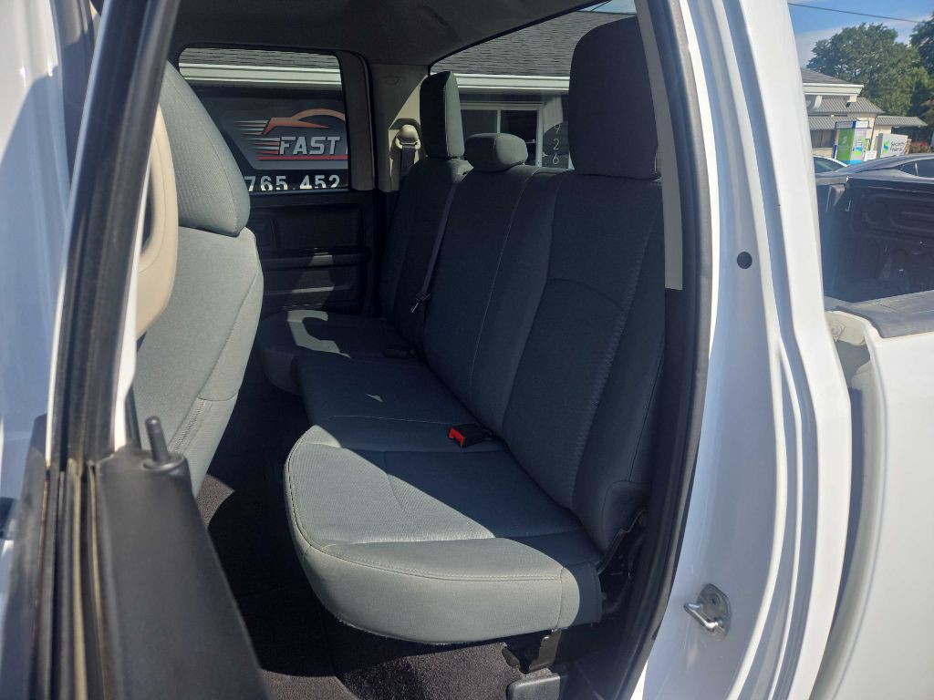 2015 RAM 1500 Image 11