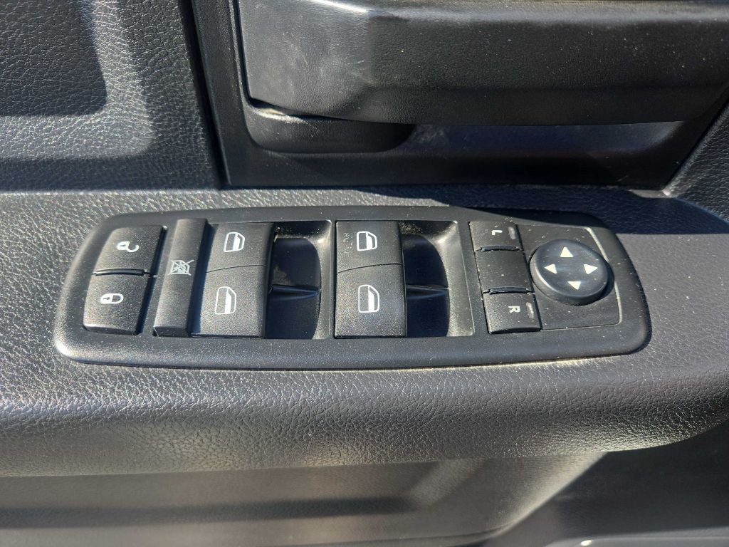 2015 RAM 1500 Image 22