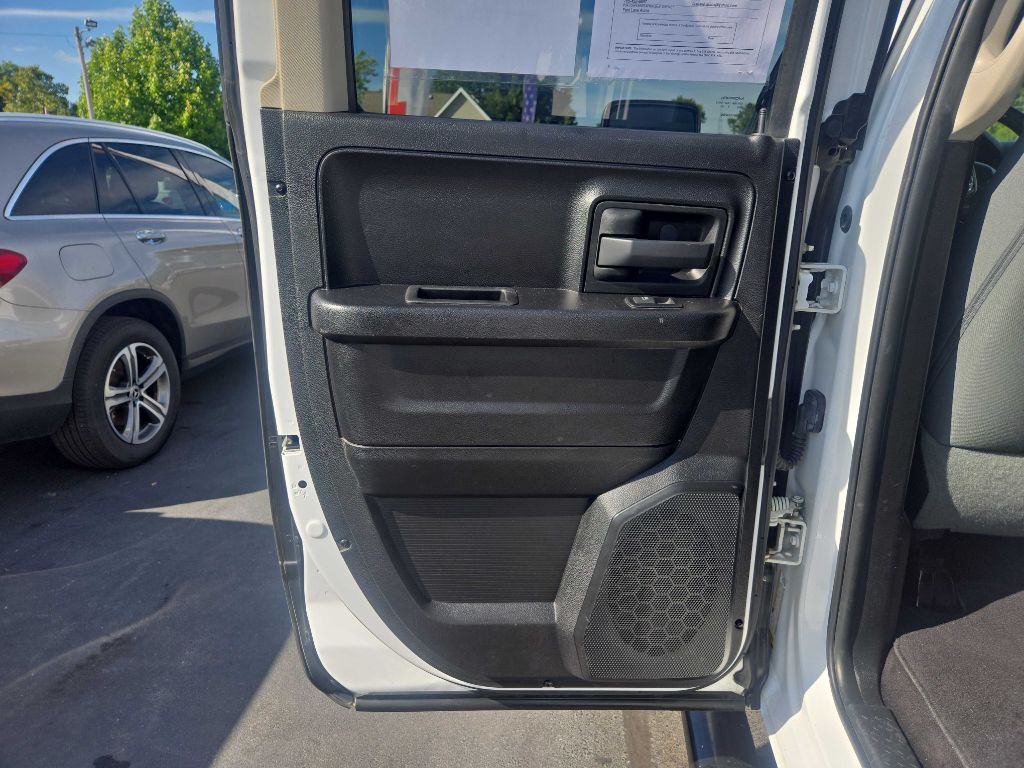2015 RAM 1500 Image 24