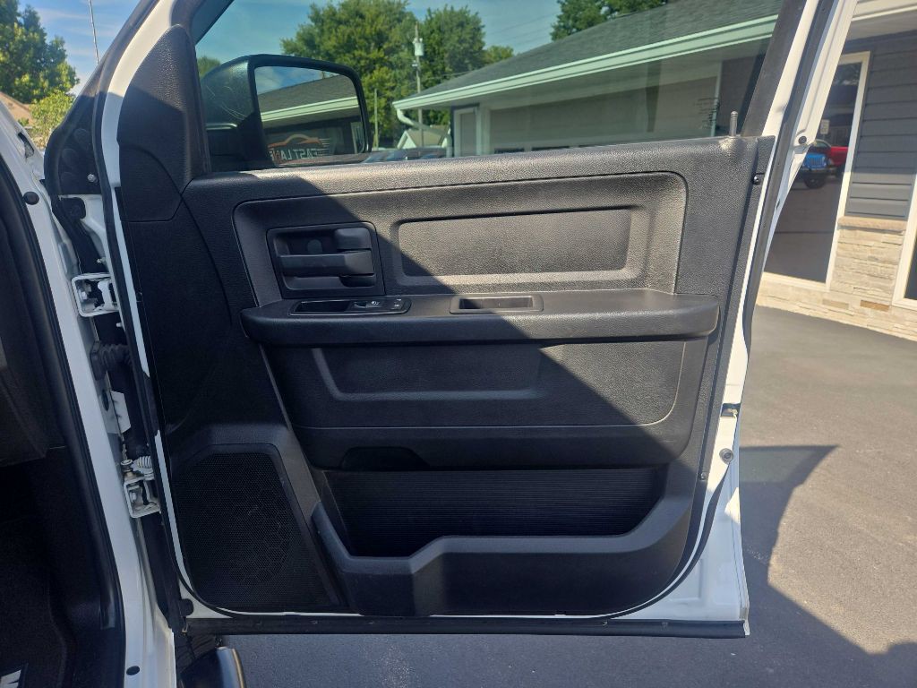 2015 RAM 1500 Image 25