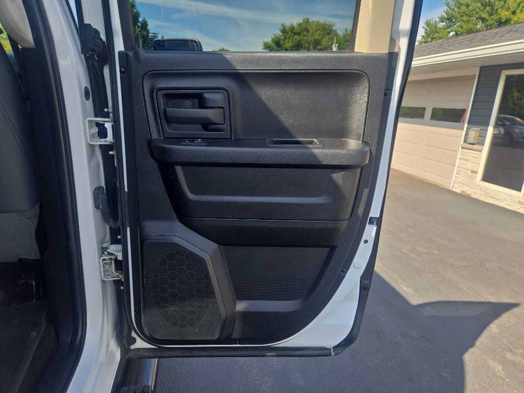 2015 RAM 1500 Image 26