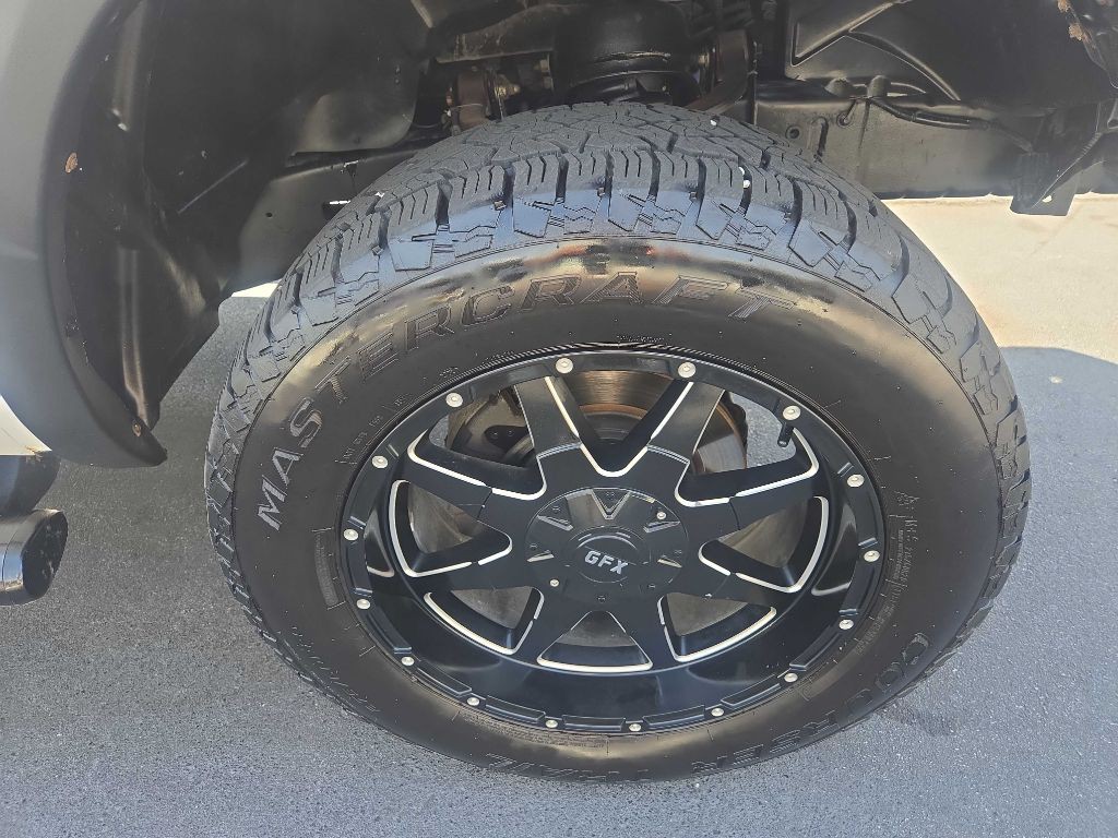 2015 RAM 1500 Image 30