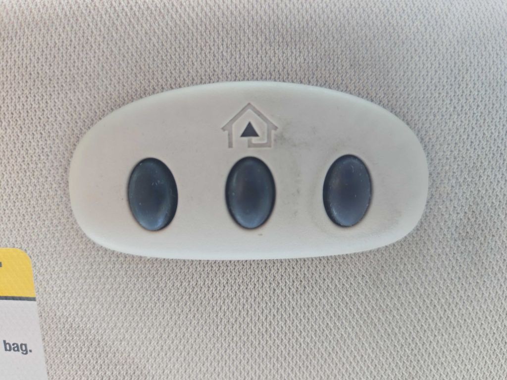 2009 Lincoln MKS Image 24