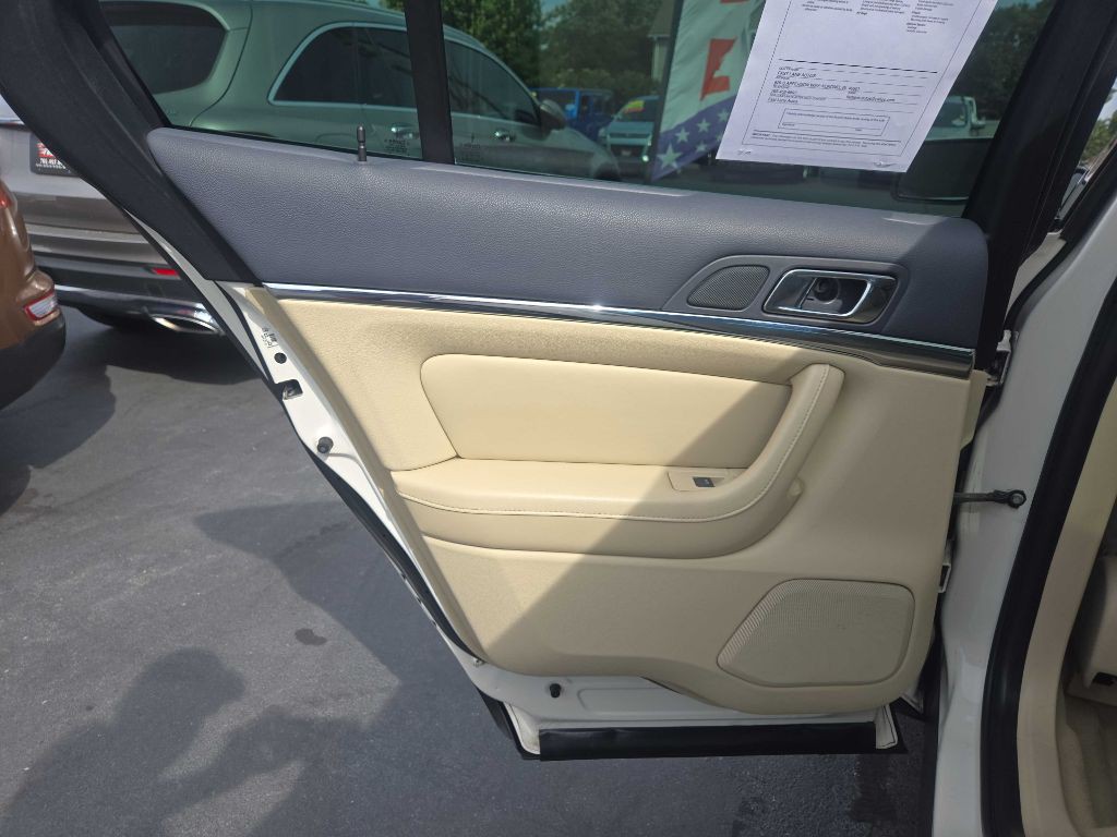 2009 Lincoln MKS Image 29