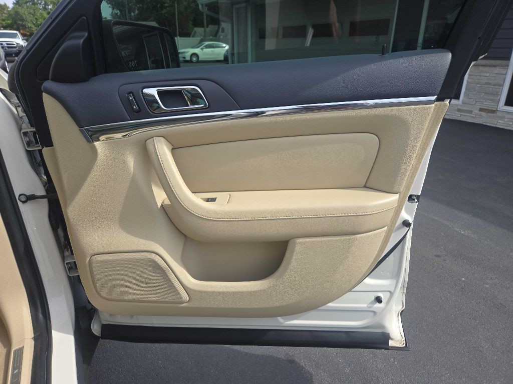 2009 Lincoln MKS Image 30