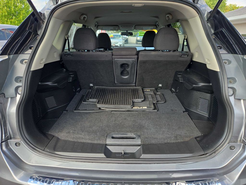 2016 Nissan Rogue Image 13