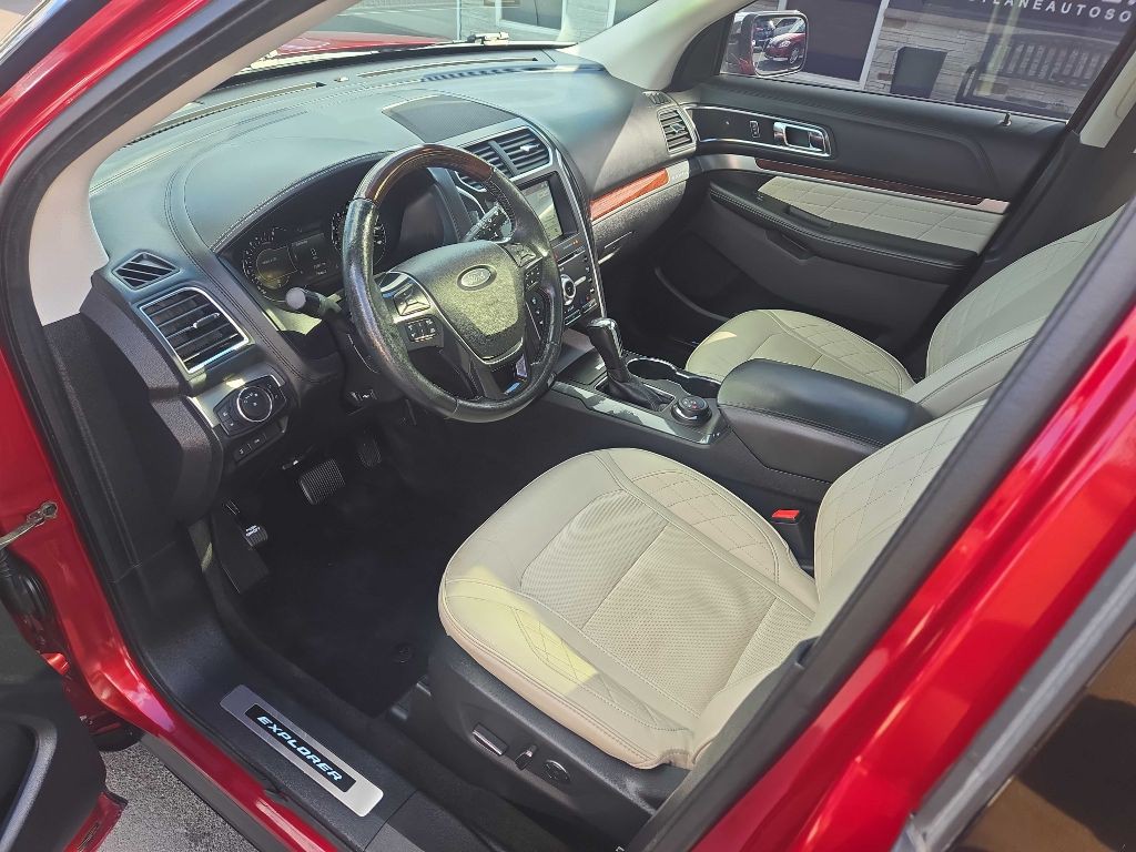 2017 Ford Explorer Image 10