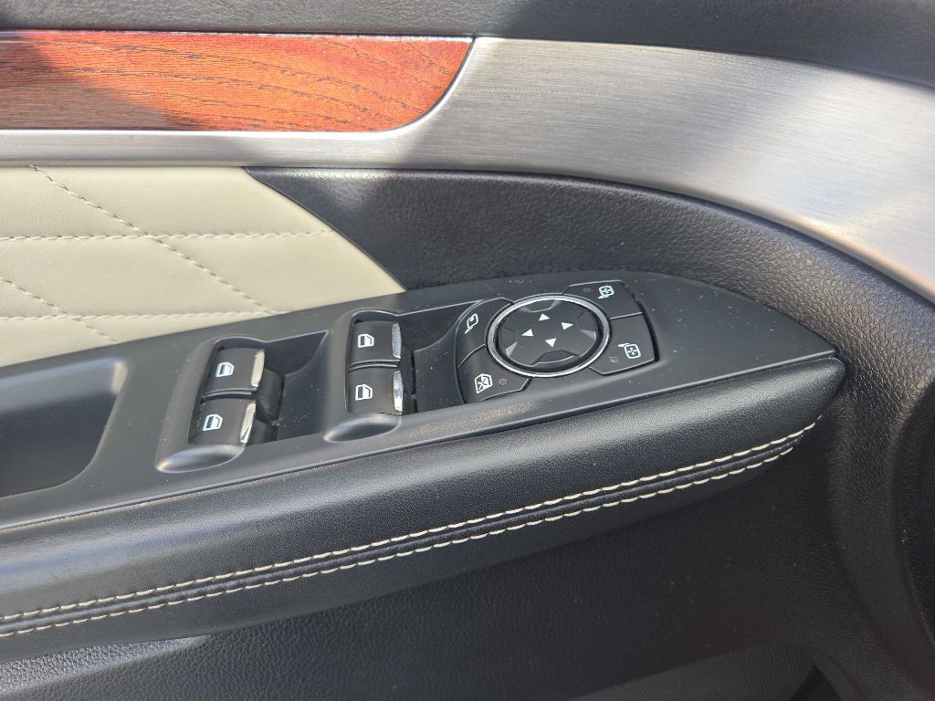 2017 Ford Explorer Image 37
