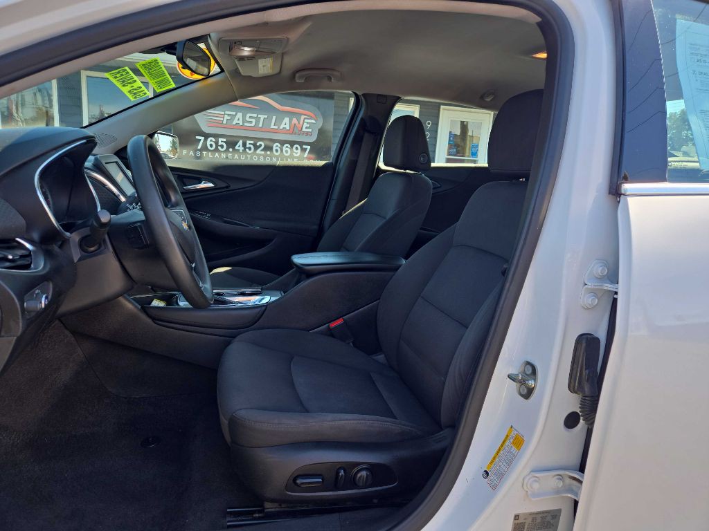 2018 Chevrolet Malibu Image 9