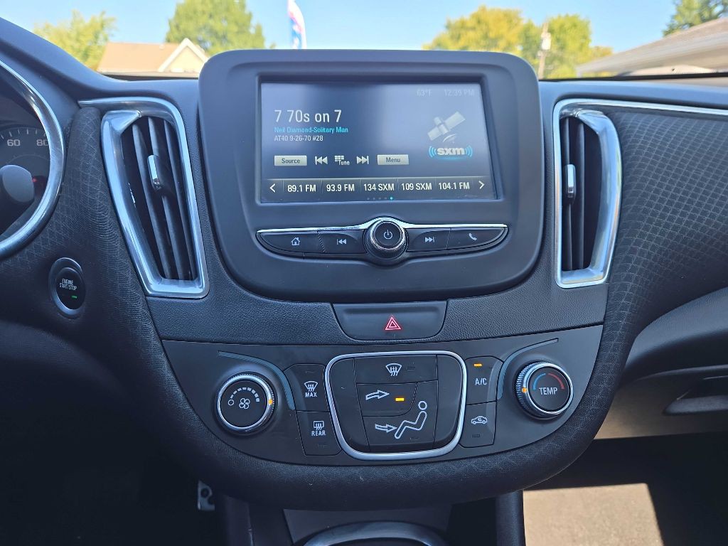 2018 Chevrolet Malibu Image 20