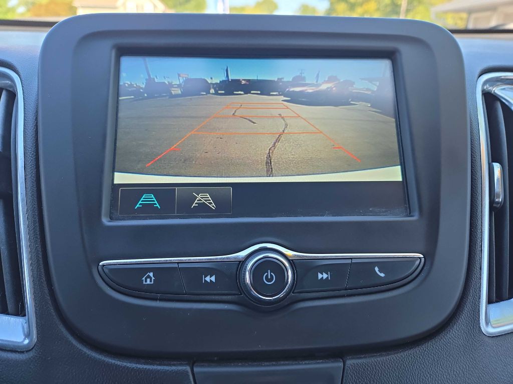 2018 Chevrolet Malibu Image 23