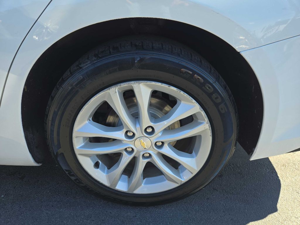 2018 Chevrolet Malibu Image 33