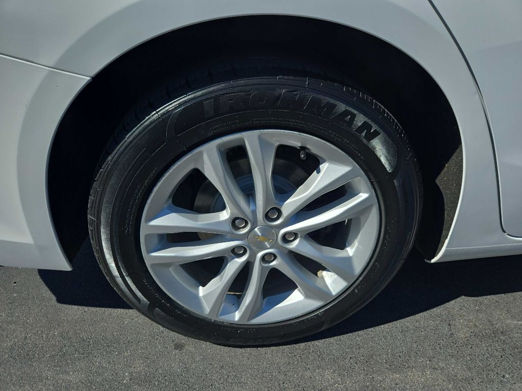 2018 Chevrolet Malibu Image 34