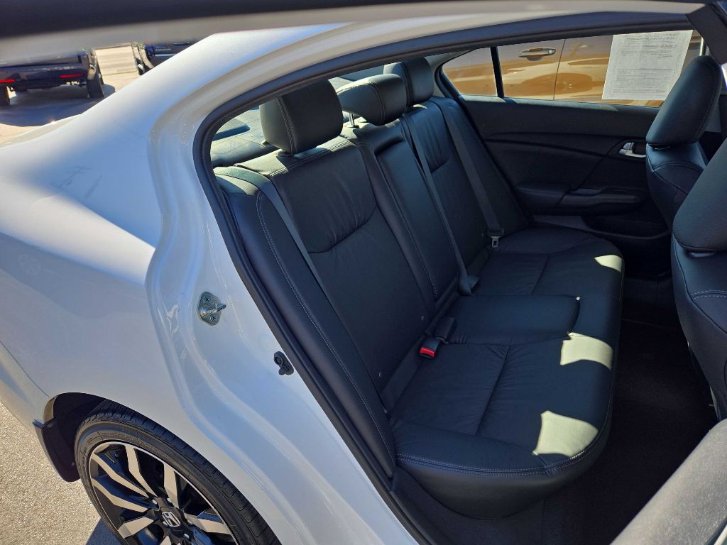 2015 Honda Civic Image 13