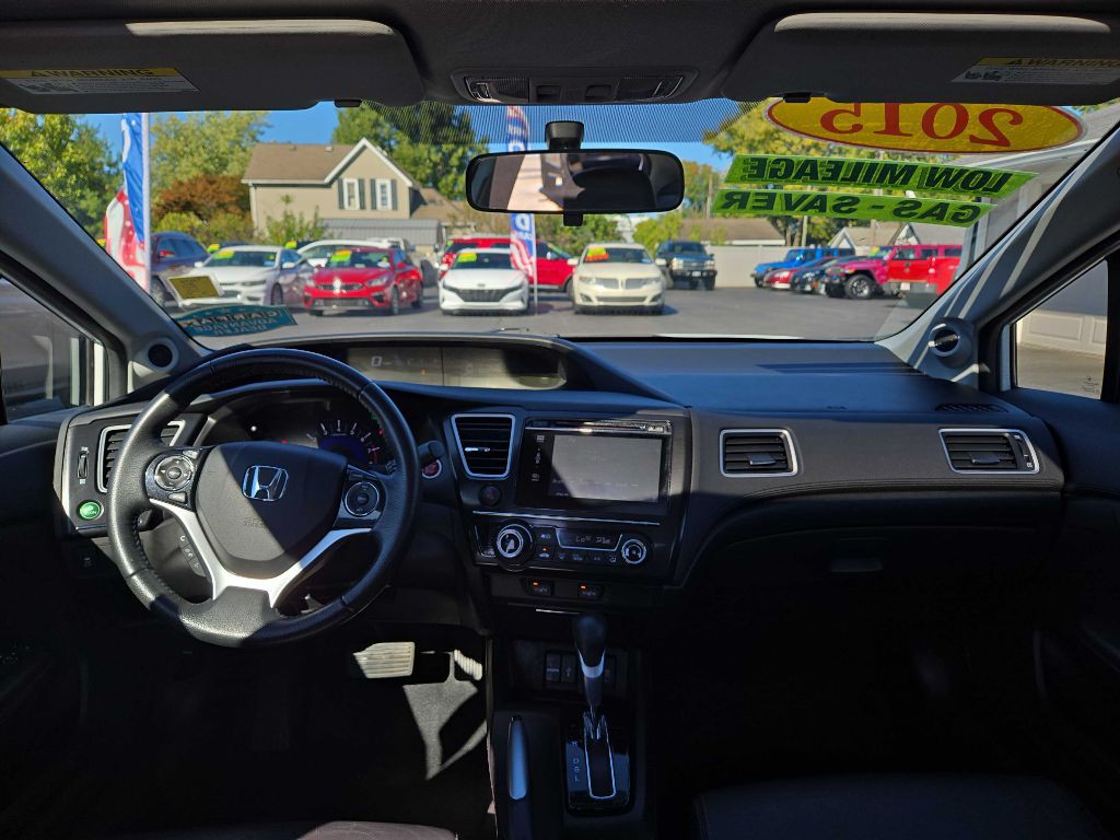 2015 Honda Civic Image 16