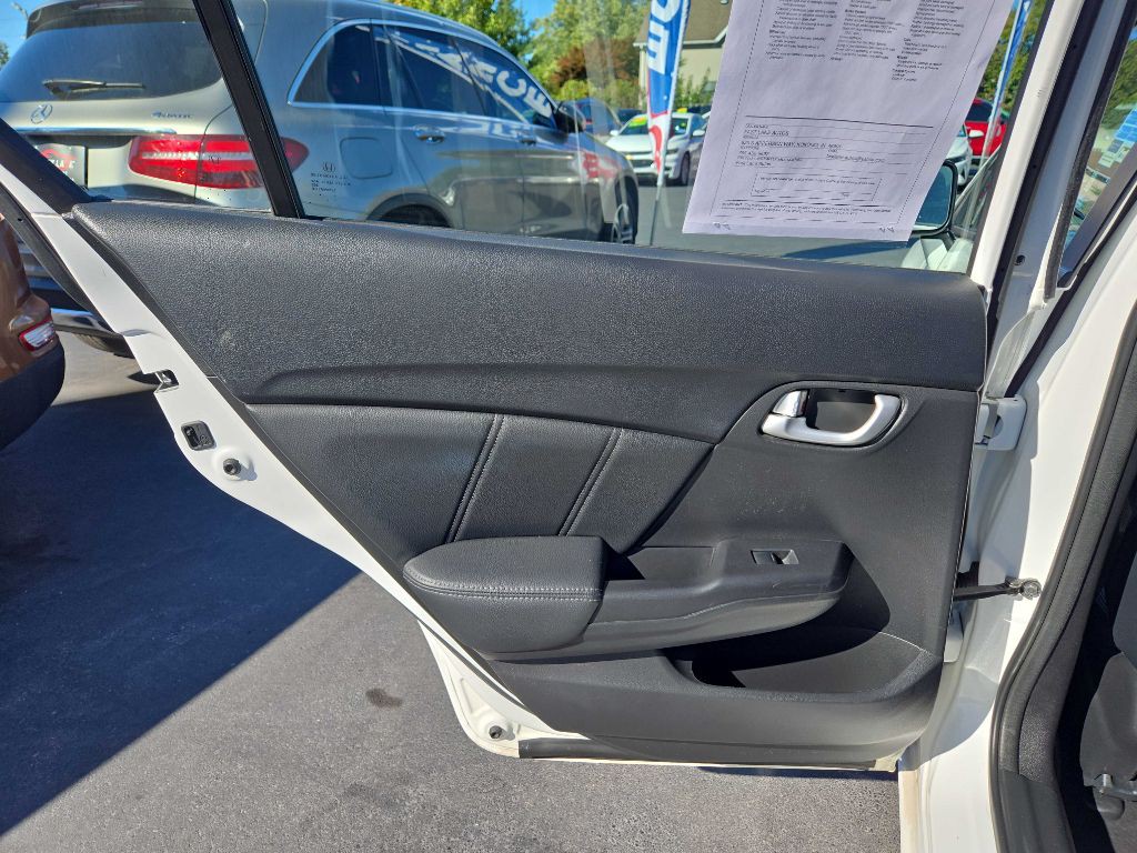 2015 Honda Civic Image 29