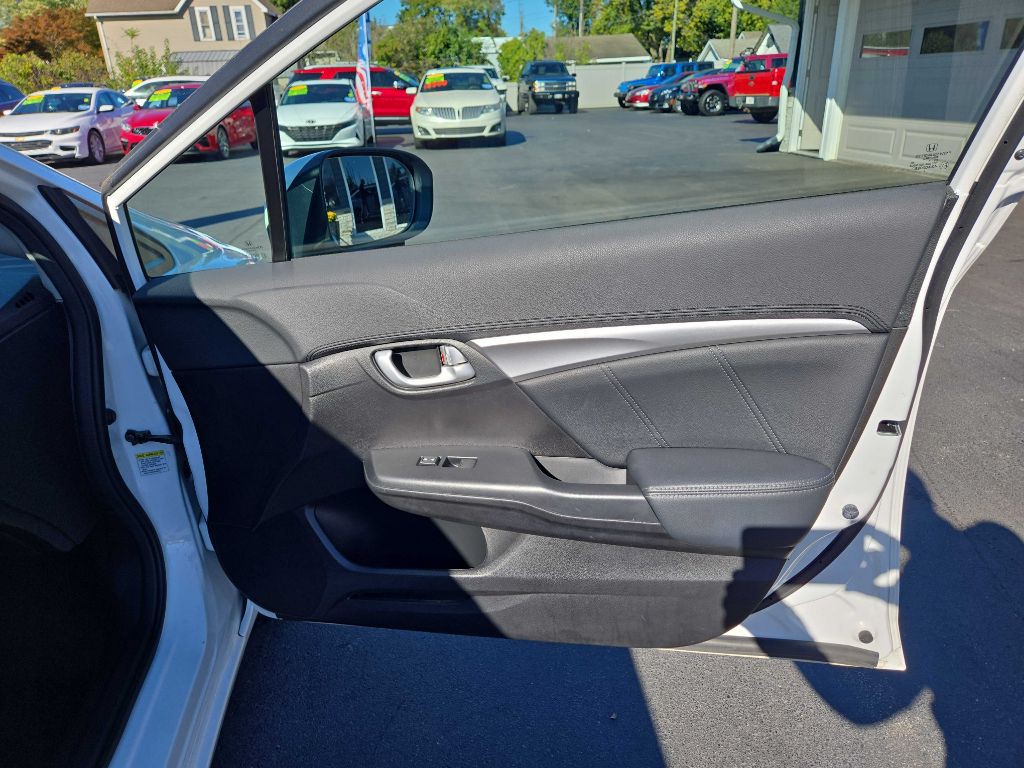 2015 Honda Civic Image 30