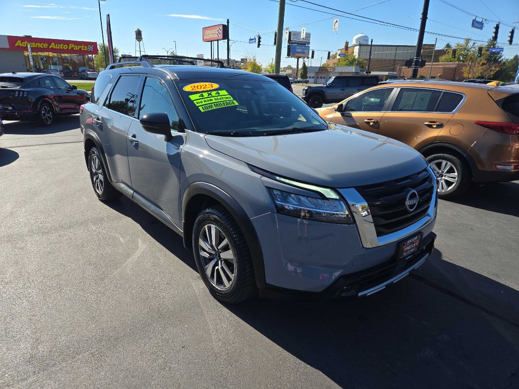 2023 Nissan Pathfinder Image 7