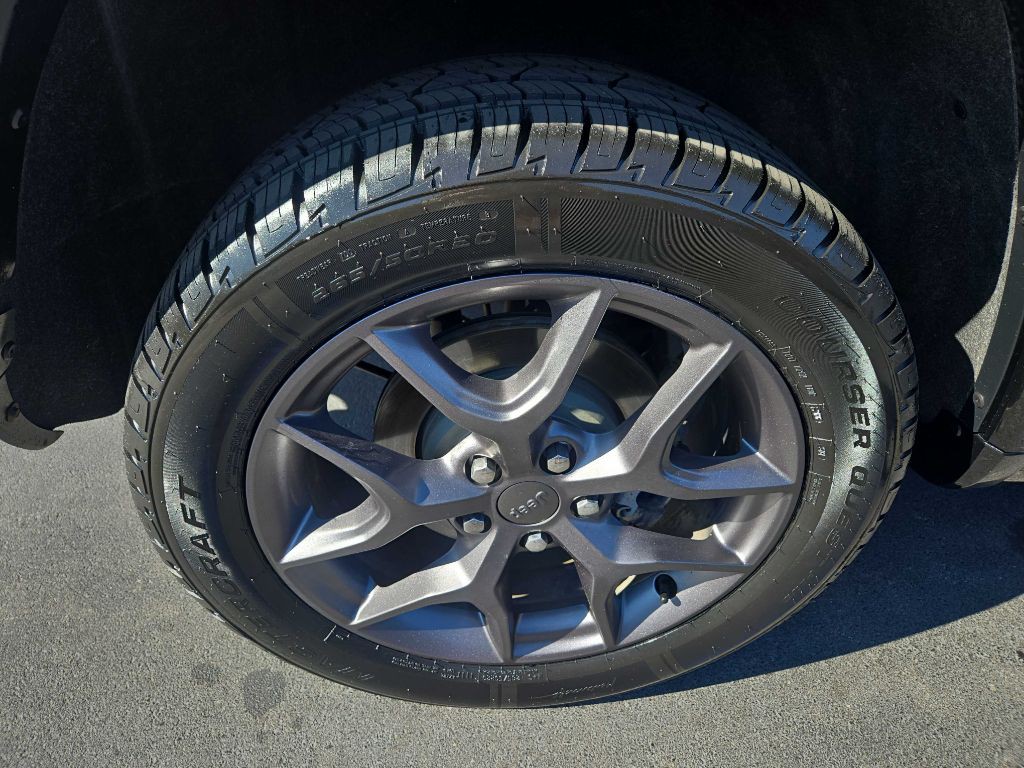 2021 Jeep Grand Cherokee Image 43