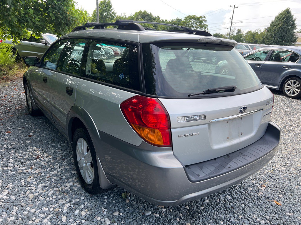 2005 Subaru Legacy Image 3