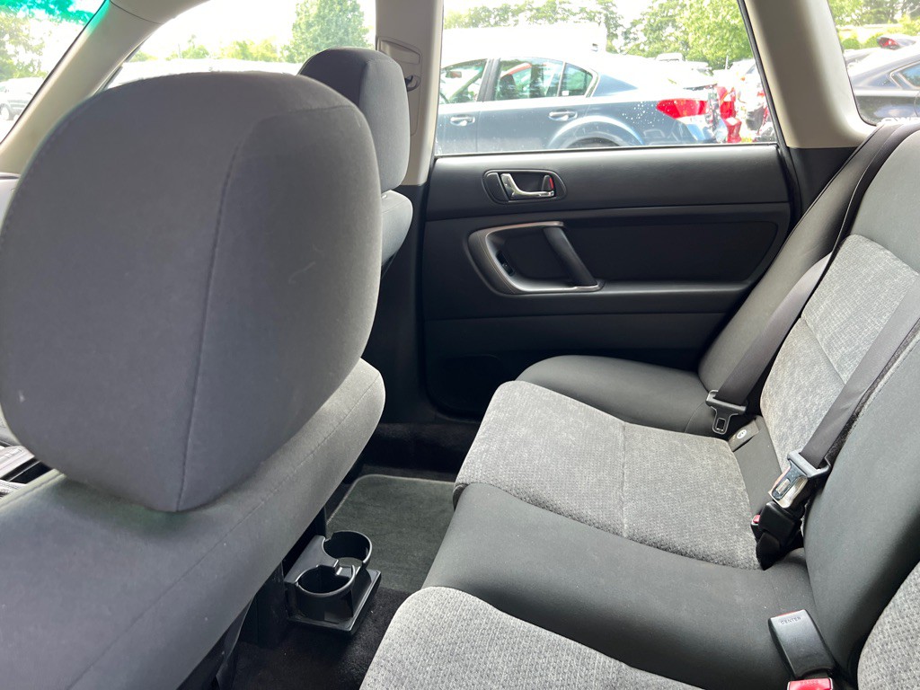 2005 Subaru Legacy Image 18